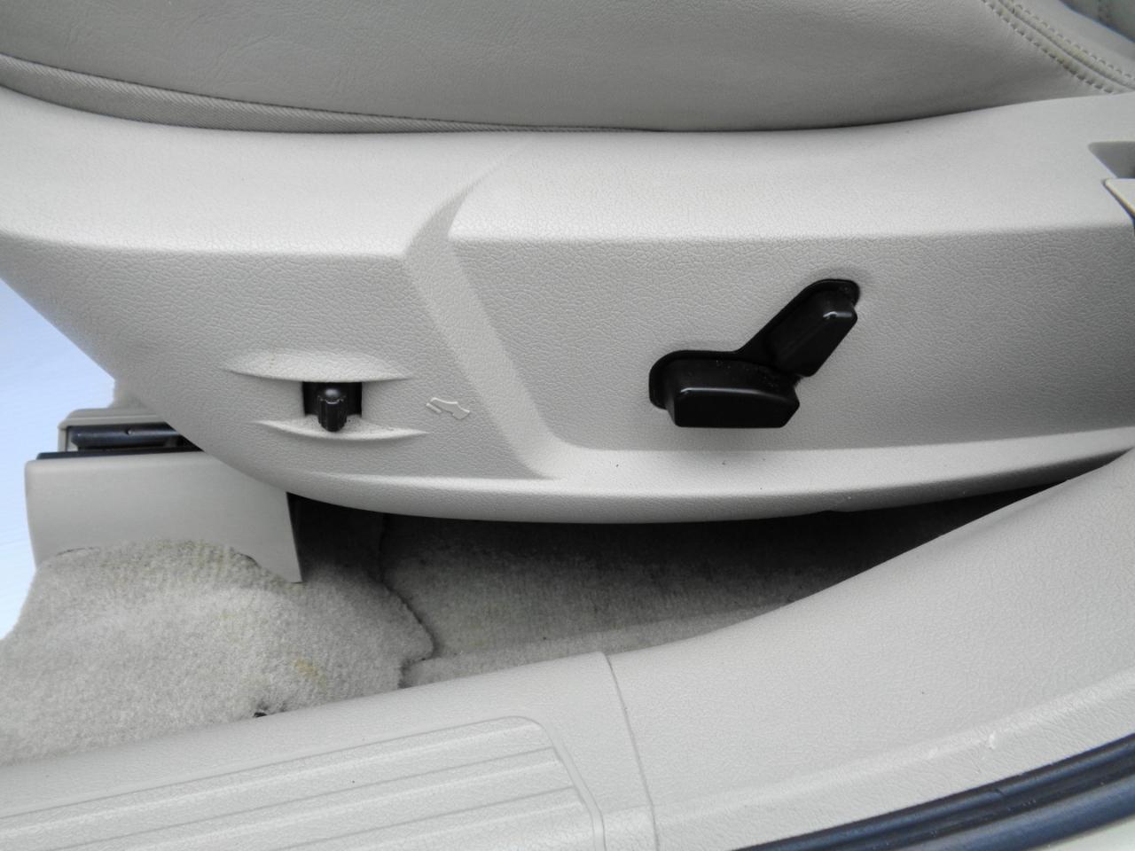 Chrysler 300 4dr Sdn 300C 2006