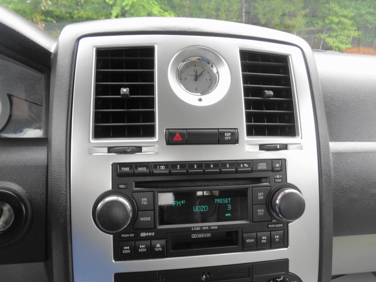 Chrysler 300 4dr Sdn 300C 2006