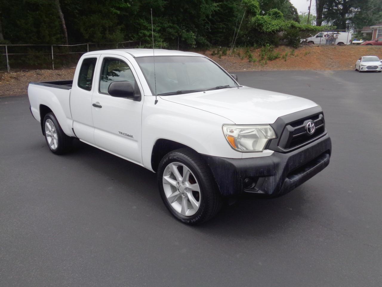 Toyota Tacoma 2WD Access Cab I4 AT (Natl) 2014