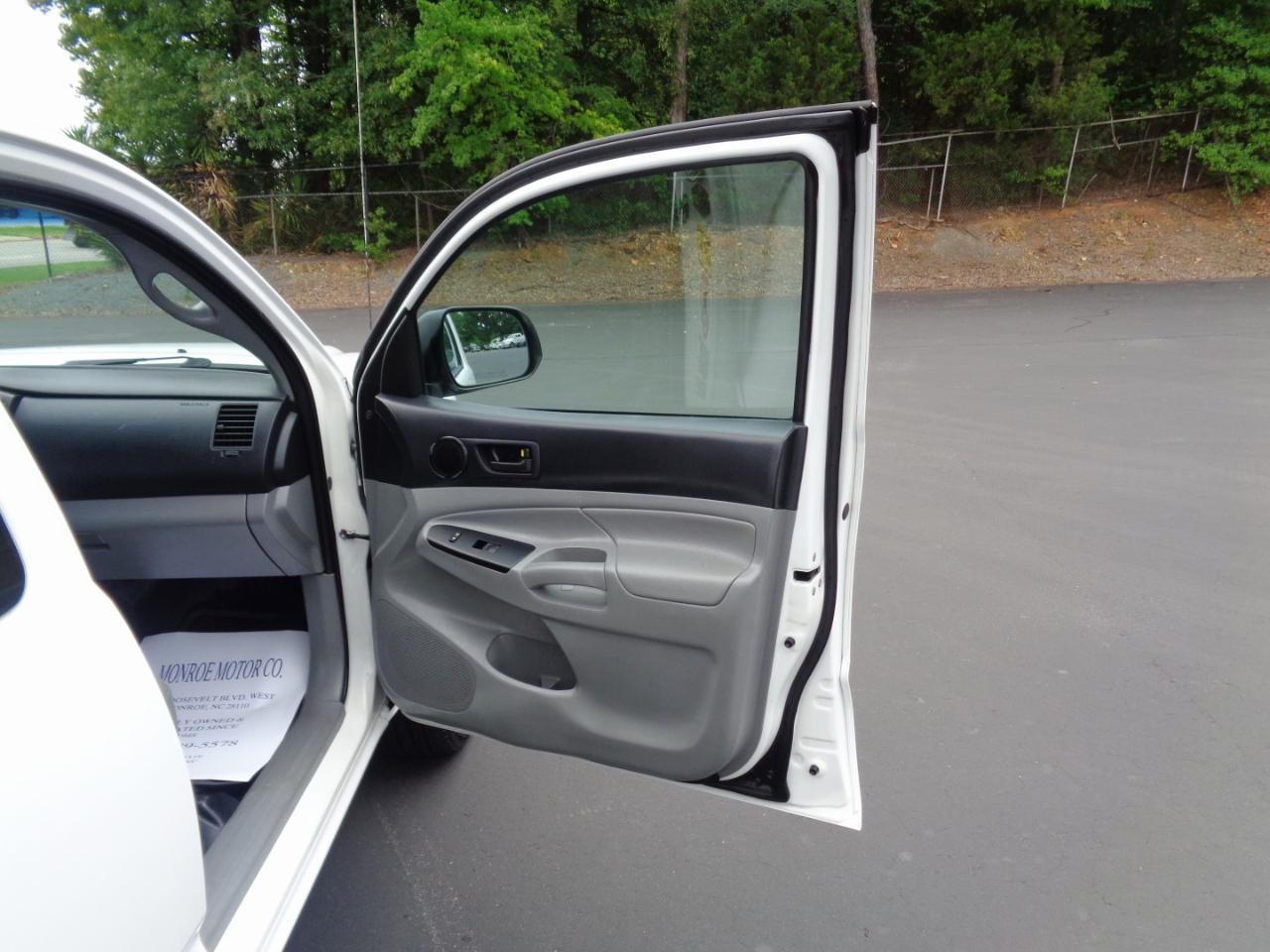 Toyota Tacoma 2WD Access Cab I4 AT (Natl) 2014