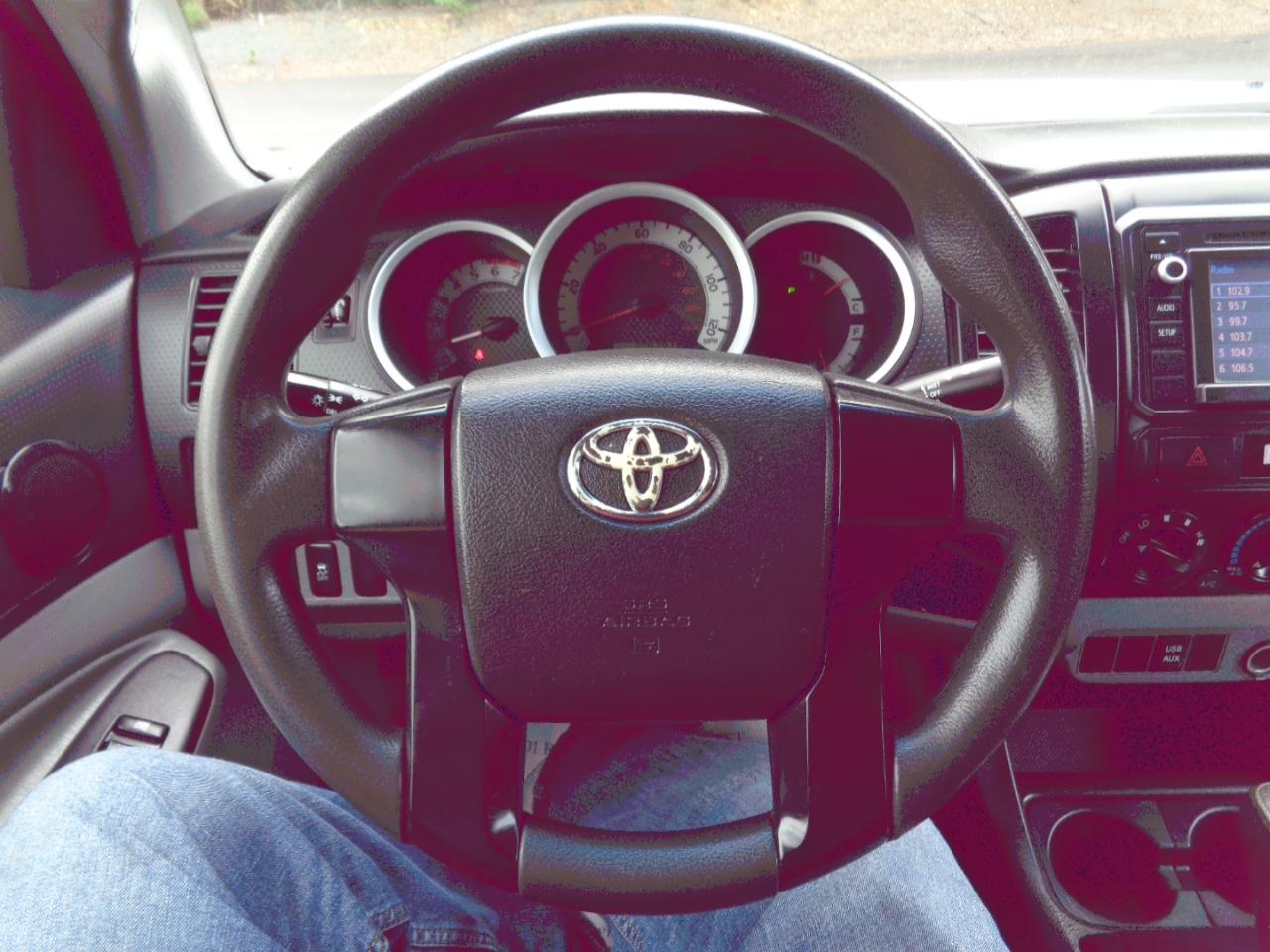 Toyota Tacoma 2WD Access Cab I4 AT (Natl) 2014