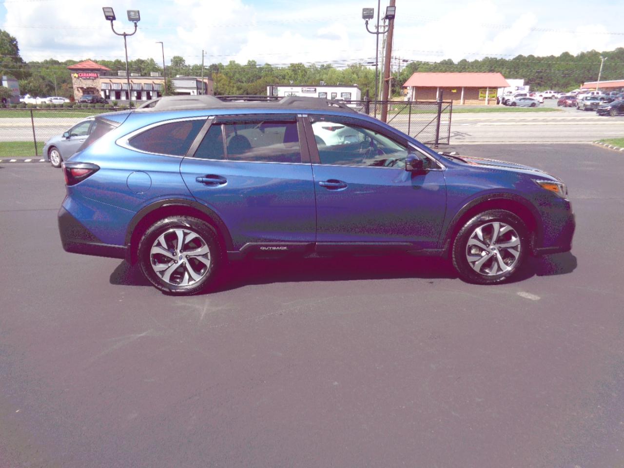 Subaru Outback Limited CVT 2021