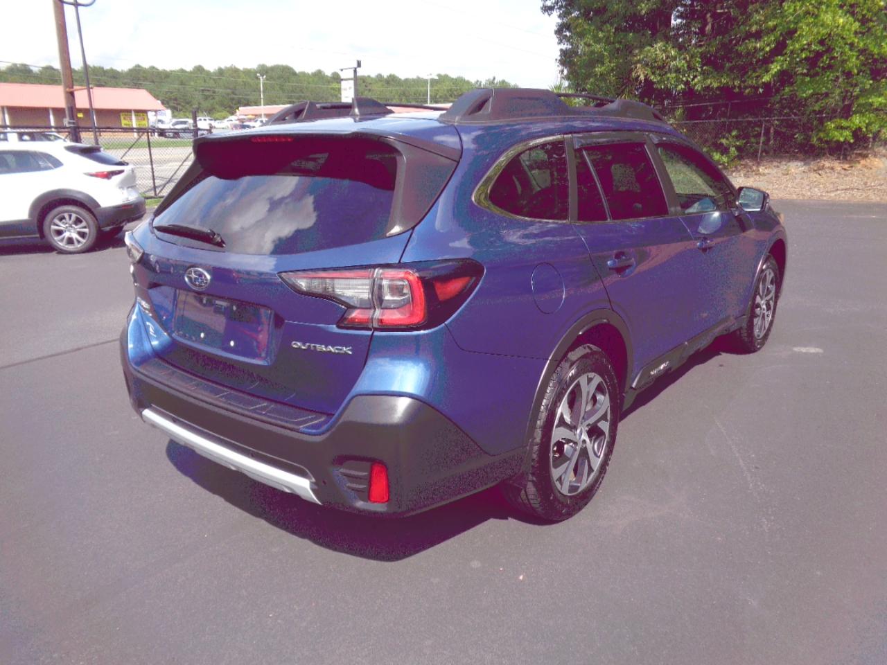 Subaru Outback Limited CVT 2021