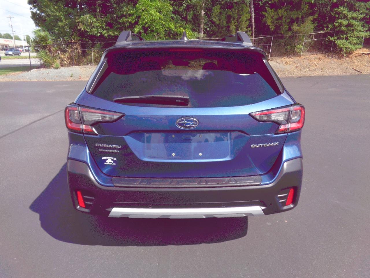 Subaru Outback Limited CVT 2021