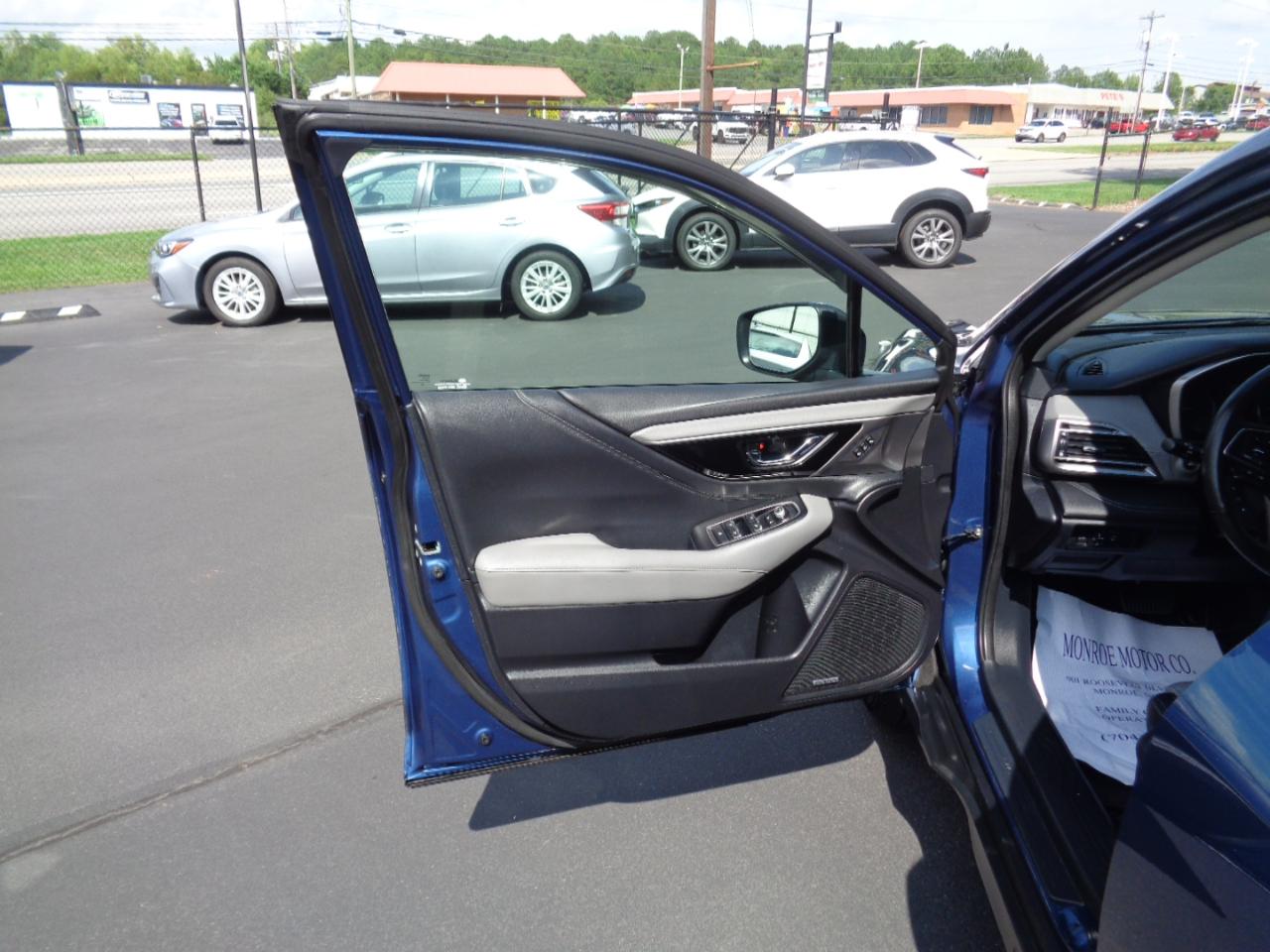 Subaru Outback Limited CVT 2021