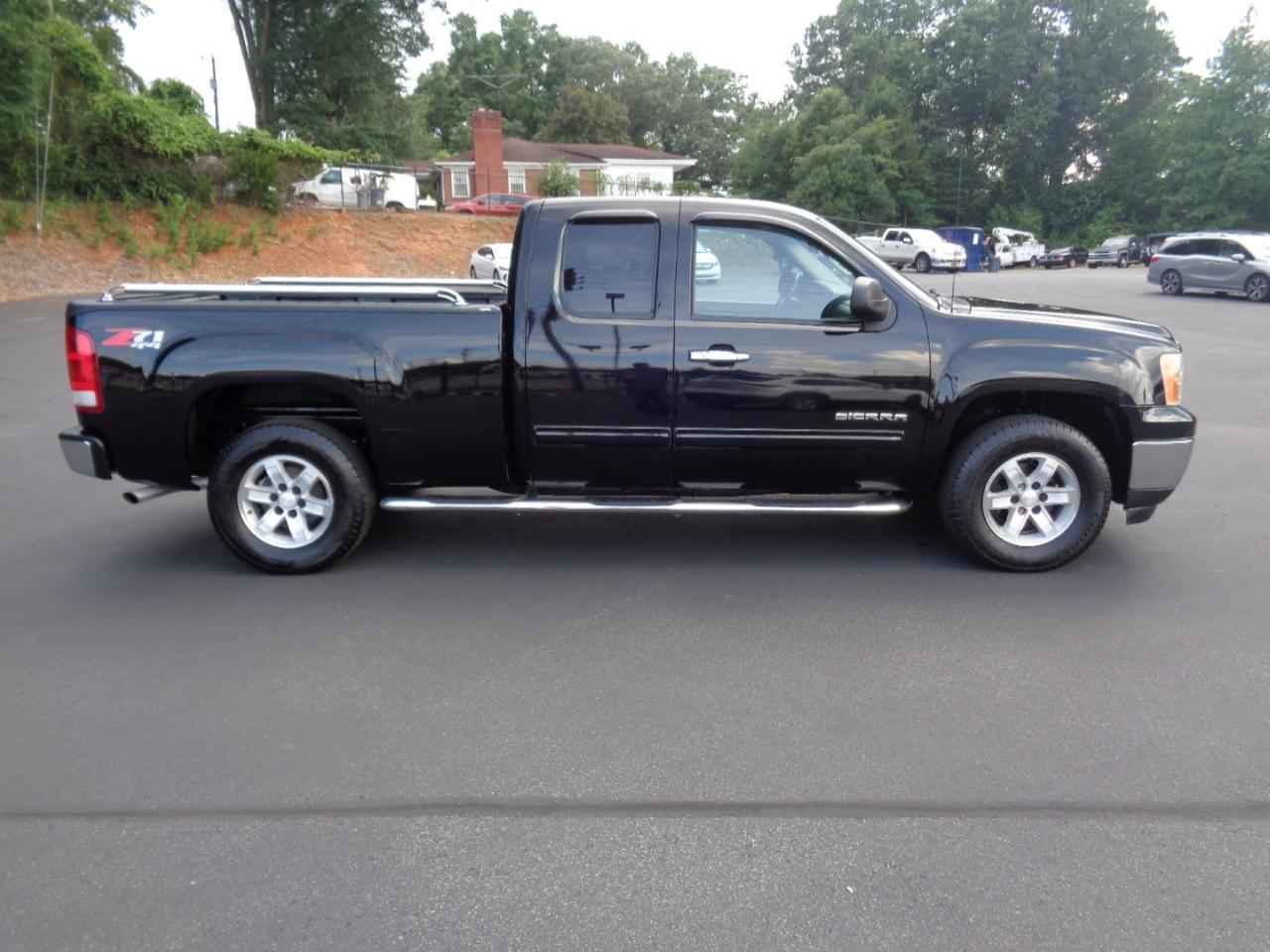 GMC Sierra 1500 4WD Ext Cab 143.5" SLE 2010