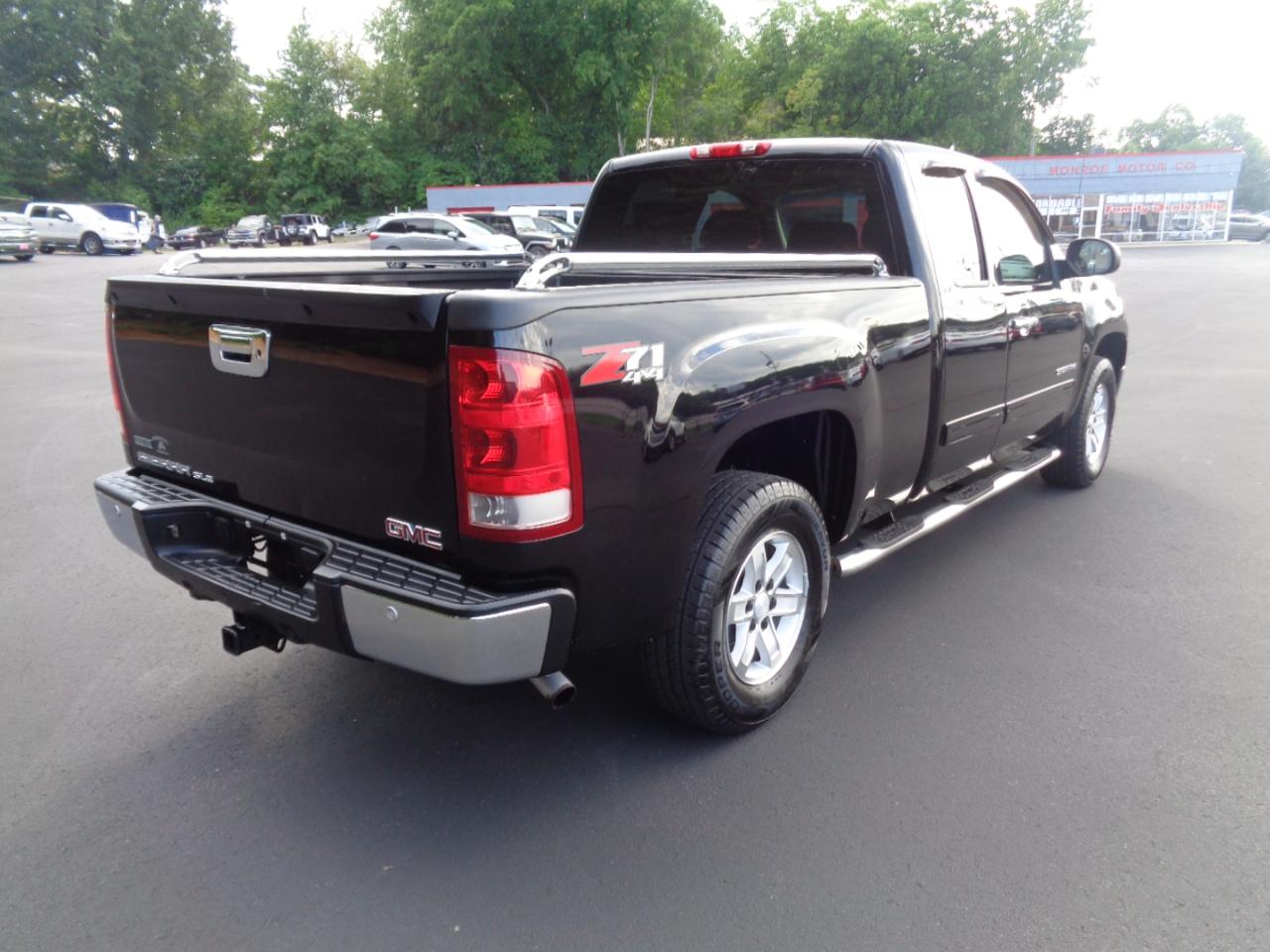 GMC Sierra 1500 4WD Ext Cab 143.5" SLE 2010