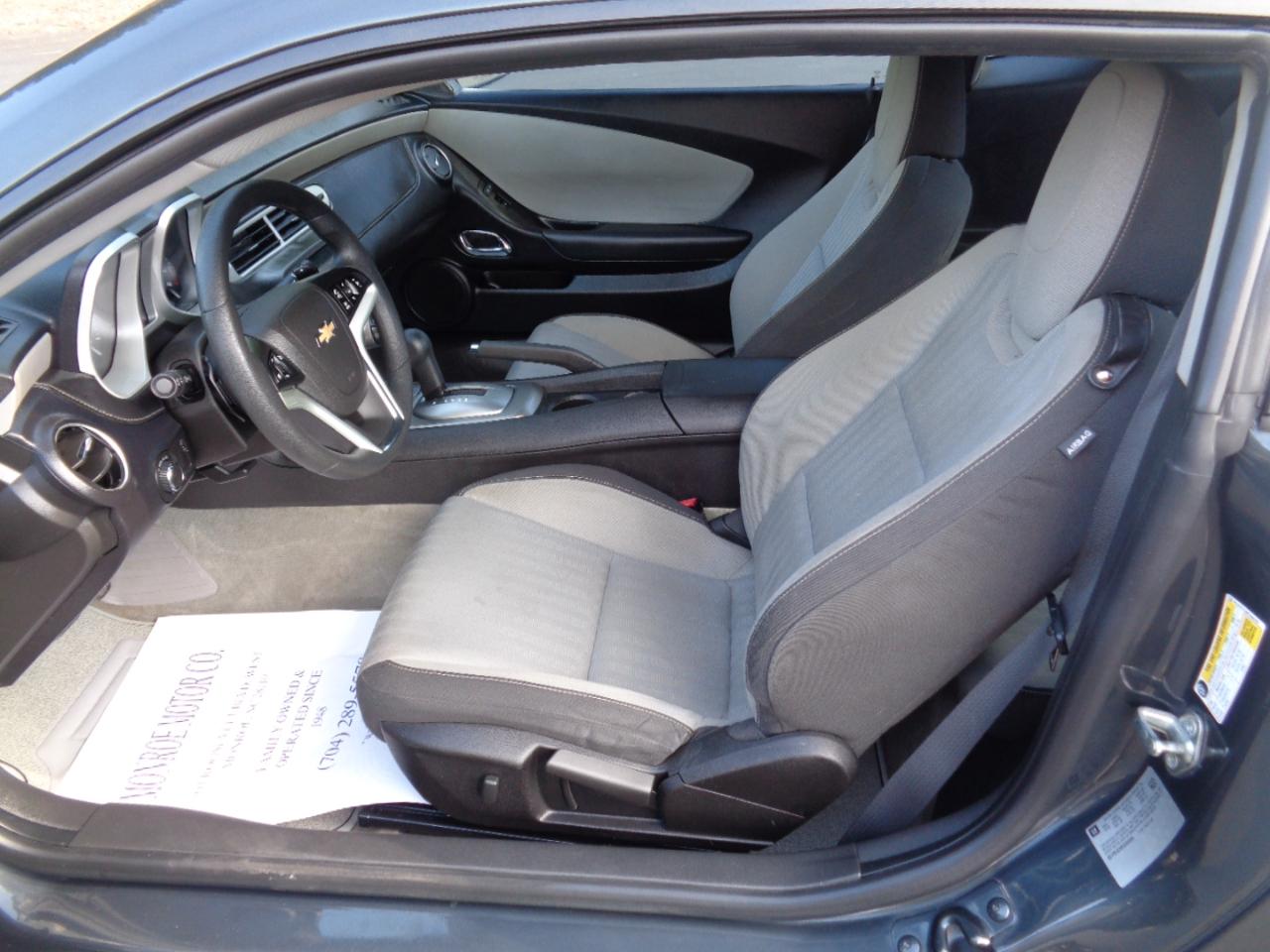 Chevrolet Camaro 2dr Cpe LS w/2LS 2015