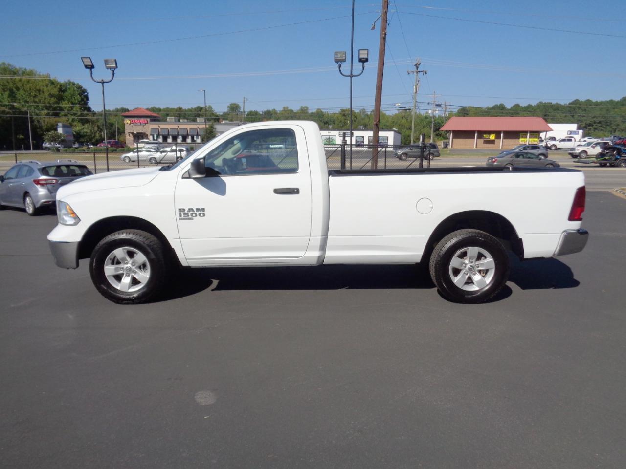 RAM 1500 Classic Tradesman 4x4 Reg Cab 8' Box 2022