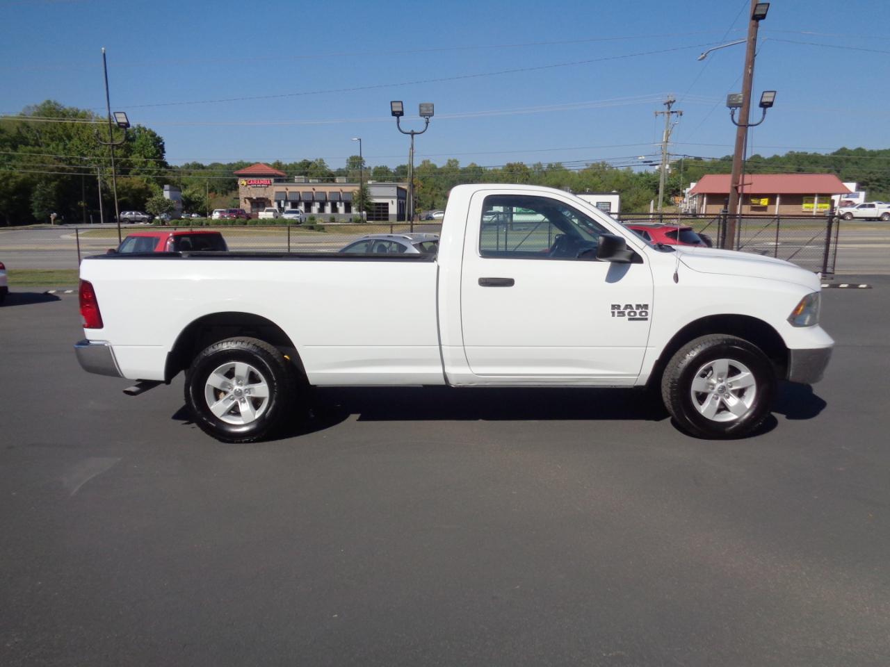 RAM 1500 Classic Tradesman 4x4 Reg Cab 8' Box 2022
