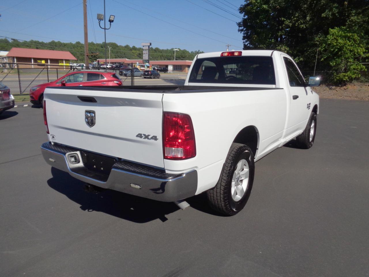 RAM 1500 Classic Tradesman 4x4 Reg Cab 8' Box 2022