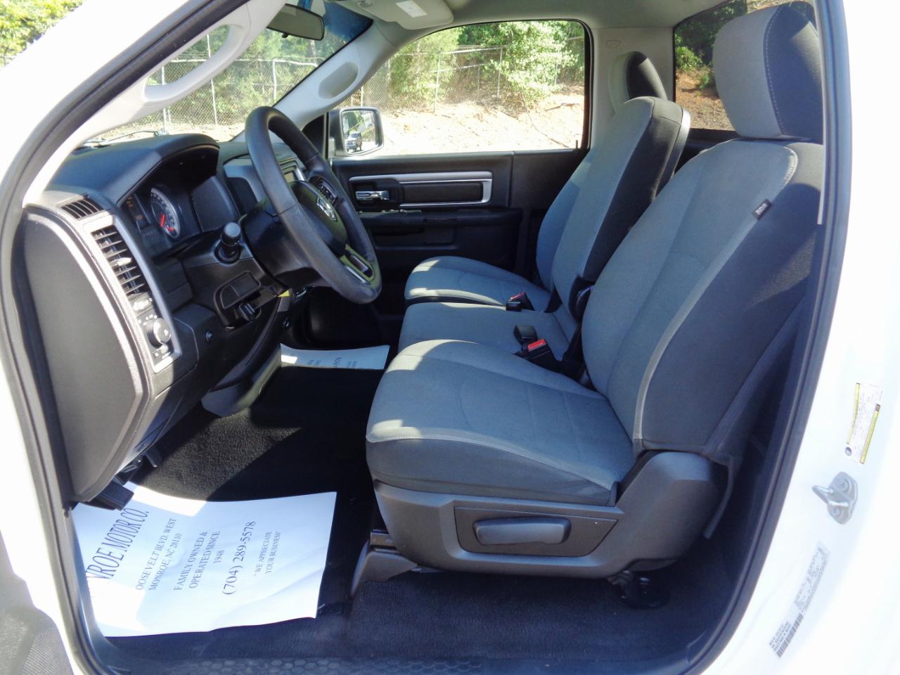 RAM 1500 Classic Tradesman 4x4 Reg Cab 8' Box 2022