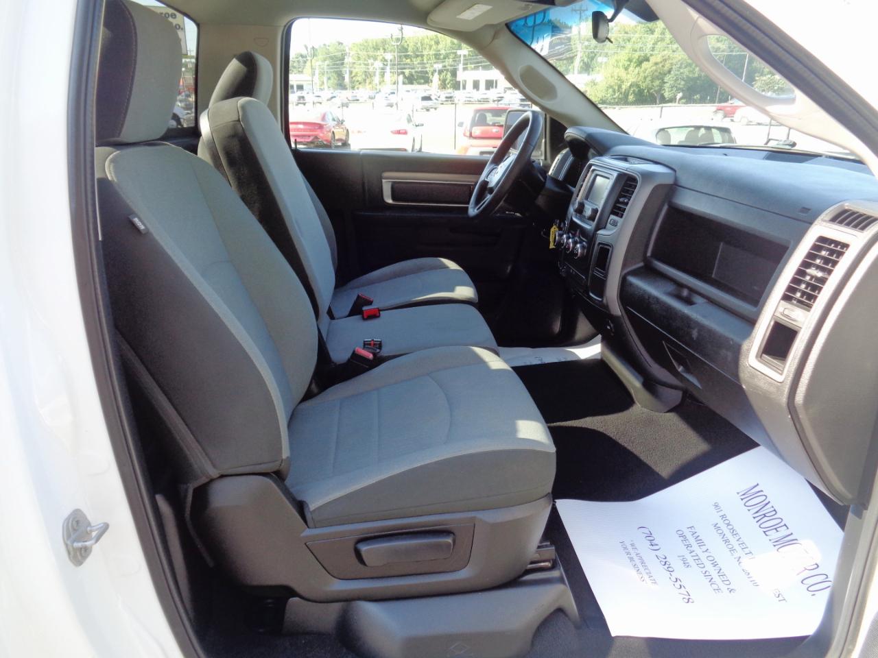 RAM 1500 Classic Tradesman 4x4 Reg Cab 8' Box 2022