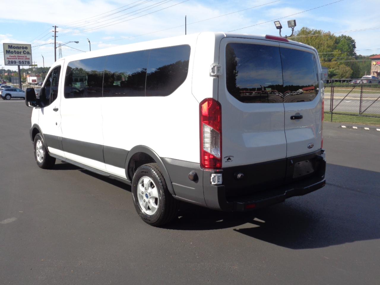 Ford Transit Passenger Wagon T-350 148" Low Roof XLT Sliding RH Dr 2018