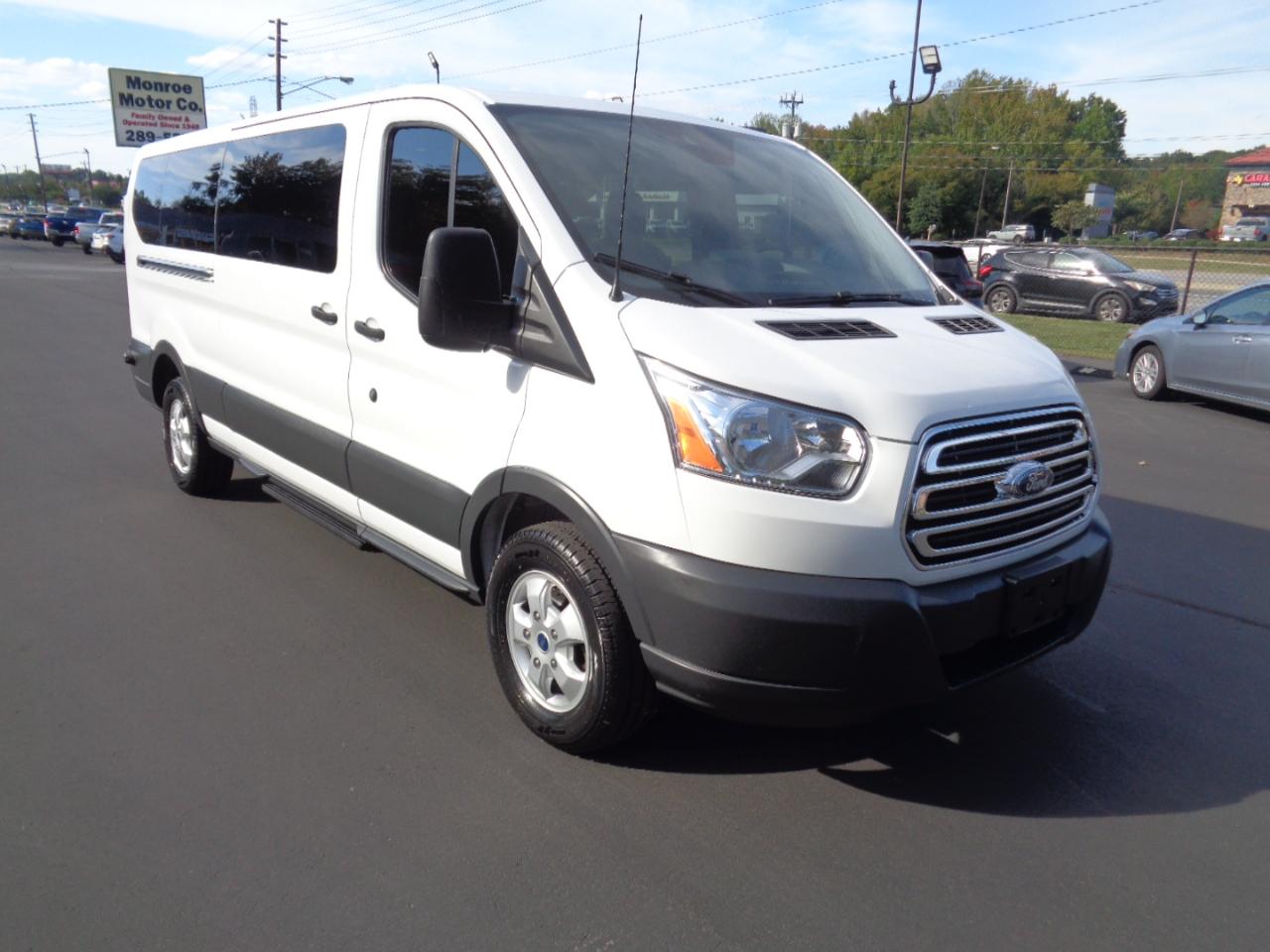 Ford Transit Passenger Wagon T-350 148" Low Roof XLT Sliding RH Dr 2018