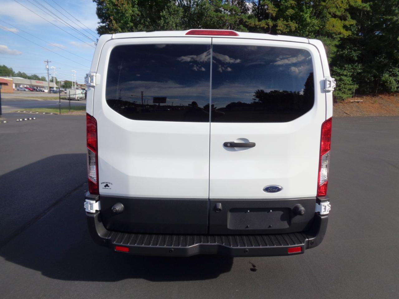 Ford Transit Passenger Wagon T-350 148" Low Roof XLT Sliding RH Dr 2018
