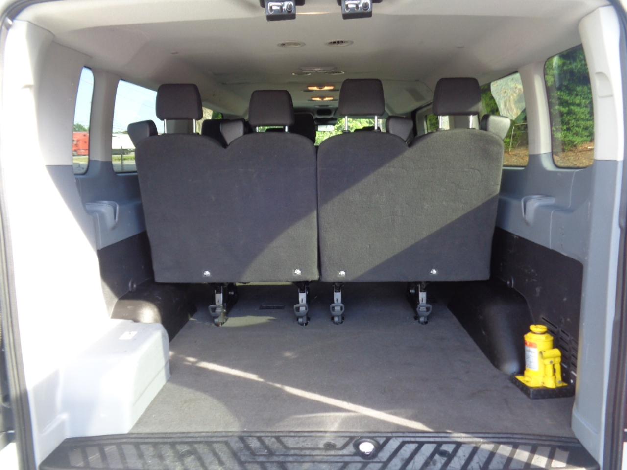 Ford Transit Passenger Wagon T-350 148" Low Roof XLT Sliding RH Dr 2018