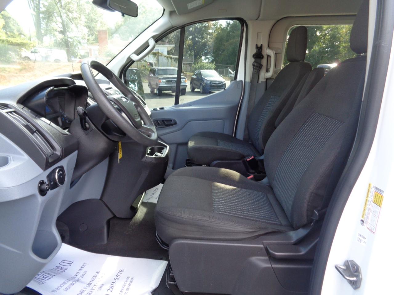 Ford Transit Passenger Wagon T-350 148" Low Roof XLT Sliding RH Dr 2018