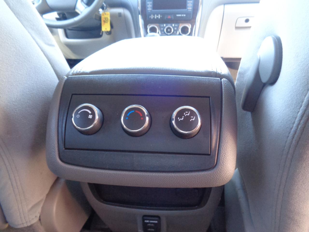 Buick Enclave FWD 4dr Convenience 2016