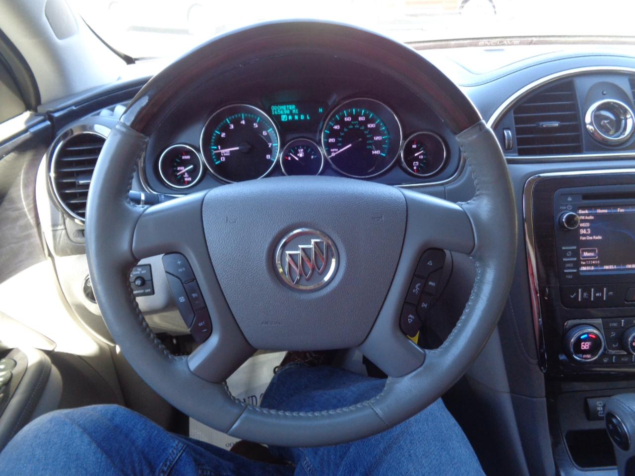 Buick Enclave FWD 4dr Convenience 2016