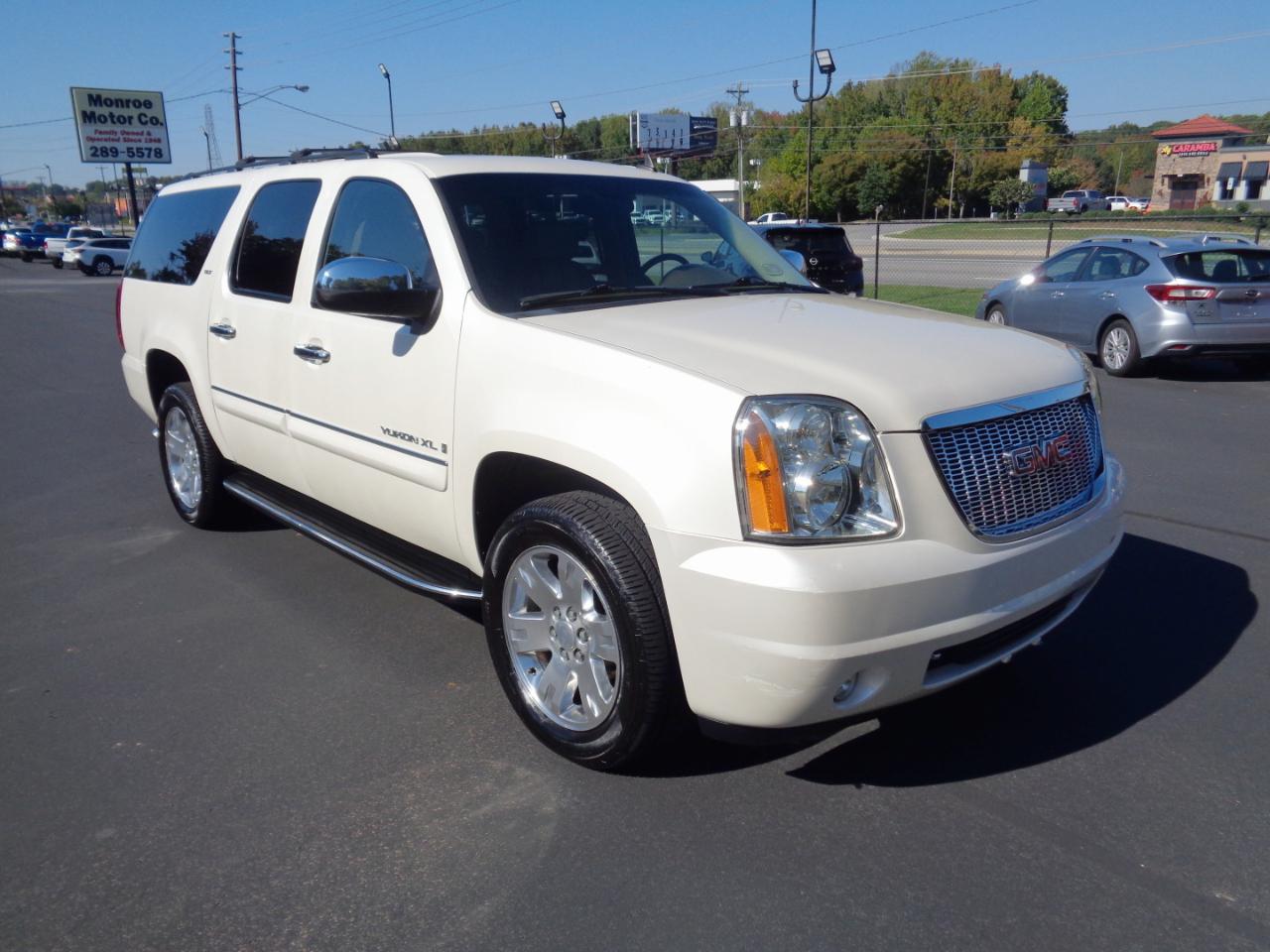 GMC Yukon XL 4WD 4dr 1500 SLE 2008
