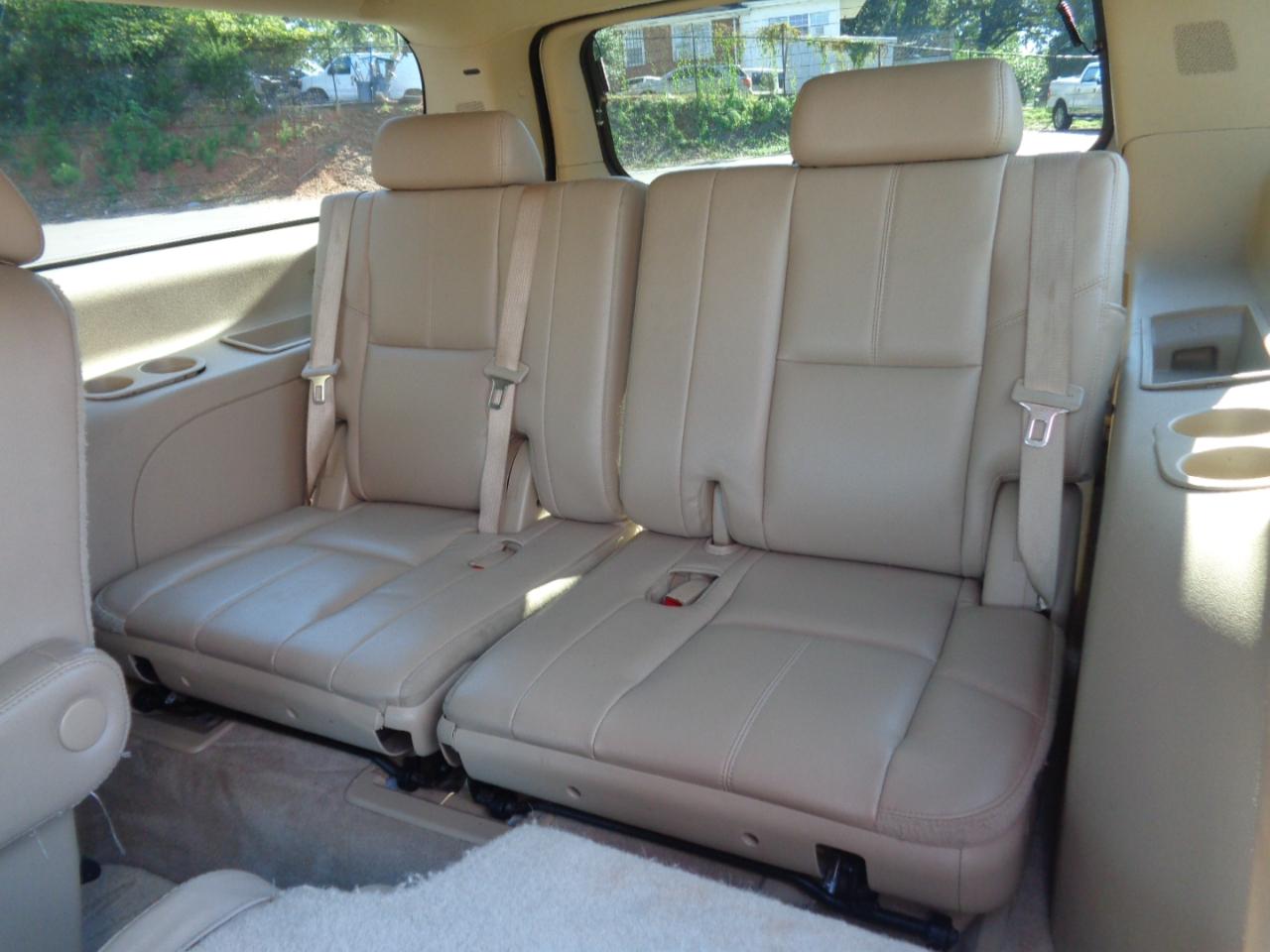 GMC Yukon XL 4WD 4dr 1500 SLE 2008