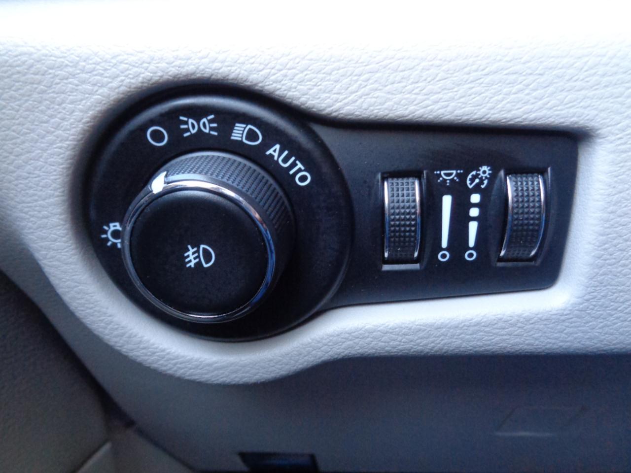 Chrysler Pacifica Touring L FWD 2024