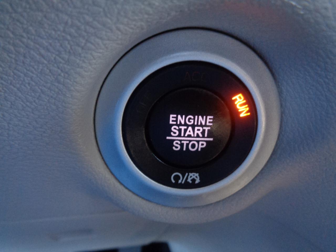 Chrysler Pacifica Touring L FWD 2024