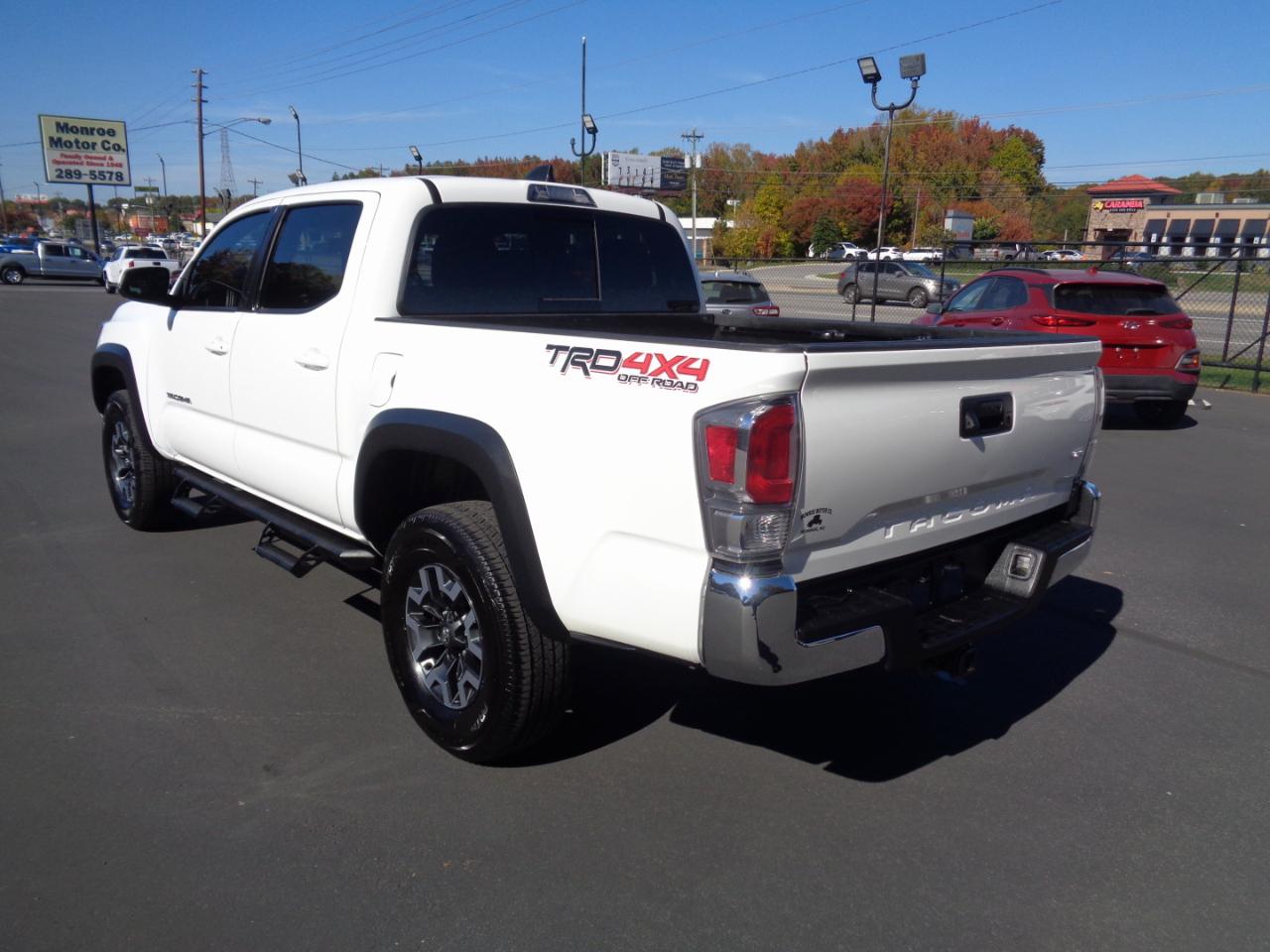 Toyota Tacoma 4WD TRD Off Road Double Cab 5' Bed V6 AT (Natl) 2023