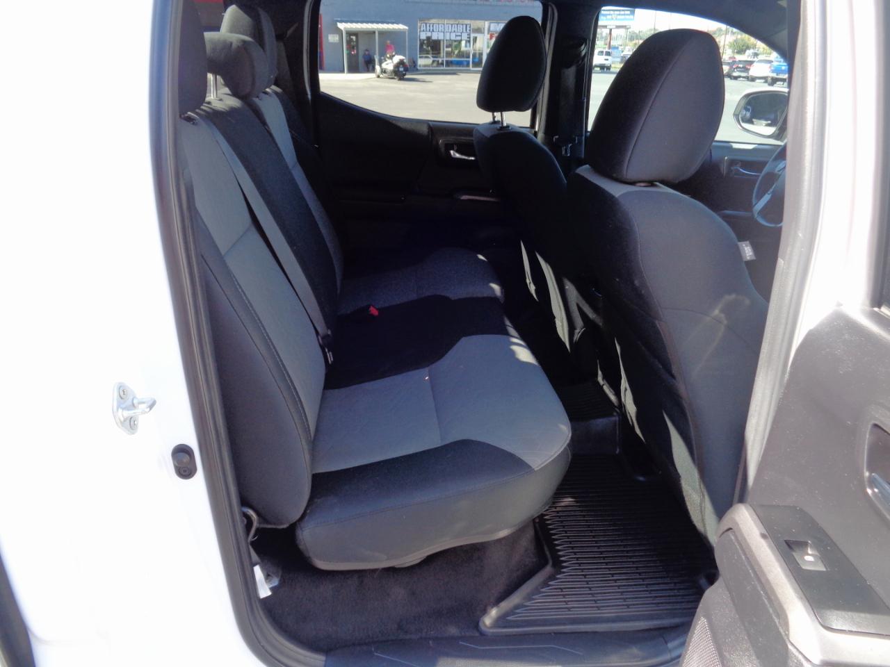 Toyota Tacoma 4WD TRD Off Road Double Cab 5' Bed V6 AT (Natl) 2023