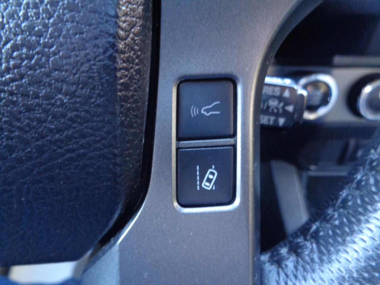 Toyota Tacoma 4WD TRD Off Road Double Cab 5' Bed V6 AT (Natl) 2023