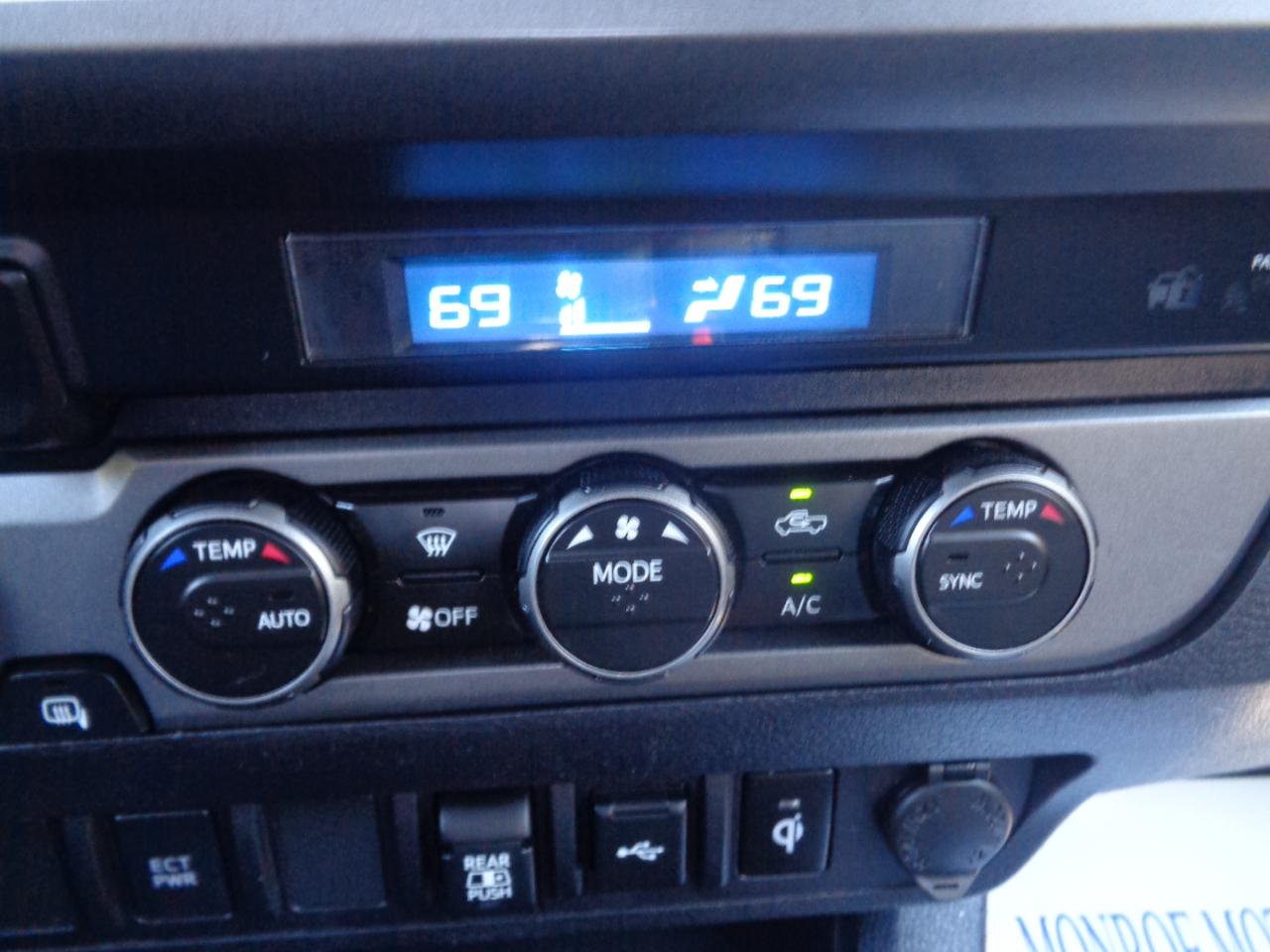 Toyota Tacoma 4WD TRD Off Road Double Cab 5' Bed V6 AT (Natl) 2023