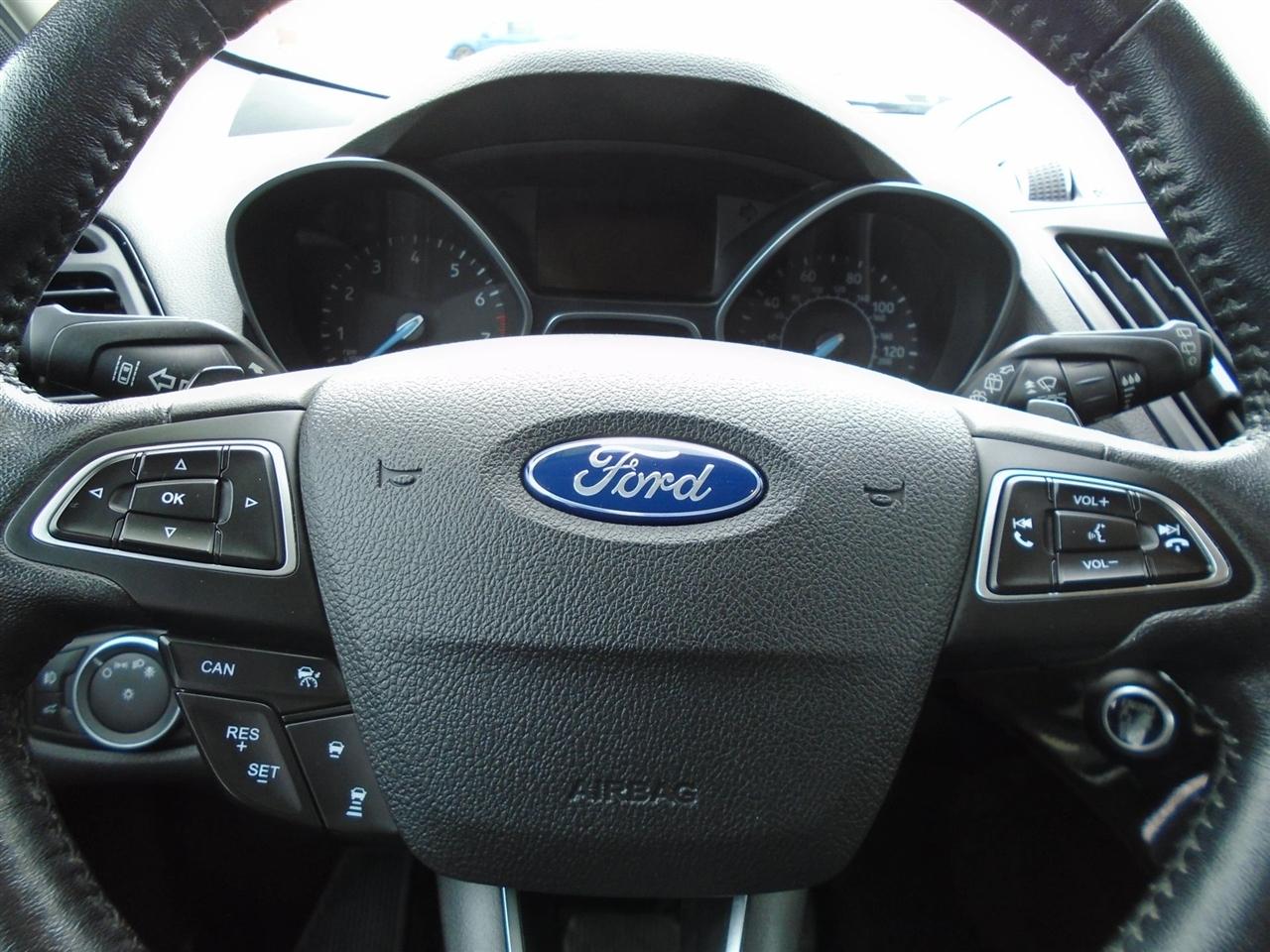 Ford Escape Titanium 4WD 2018