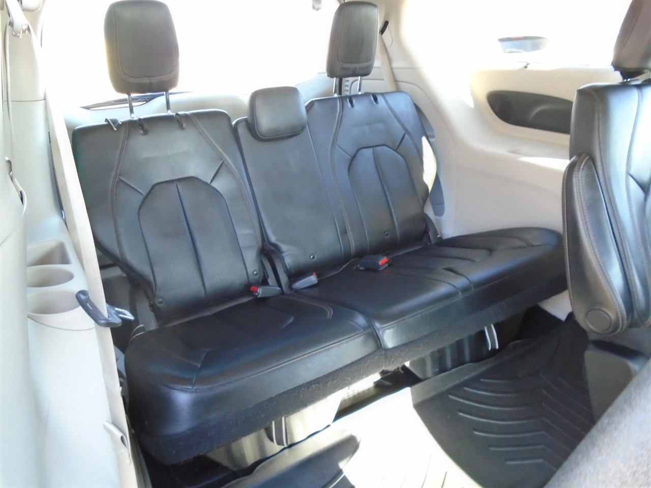 Chrysler Pacifica Touring L FWD 2019