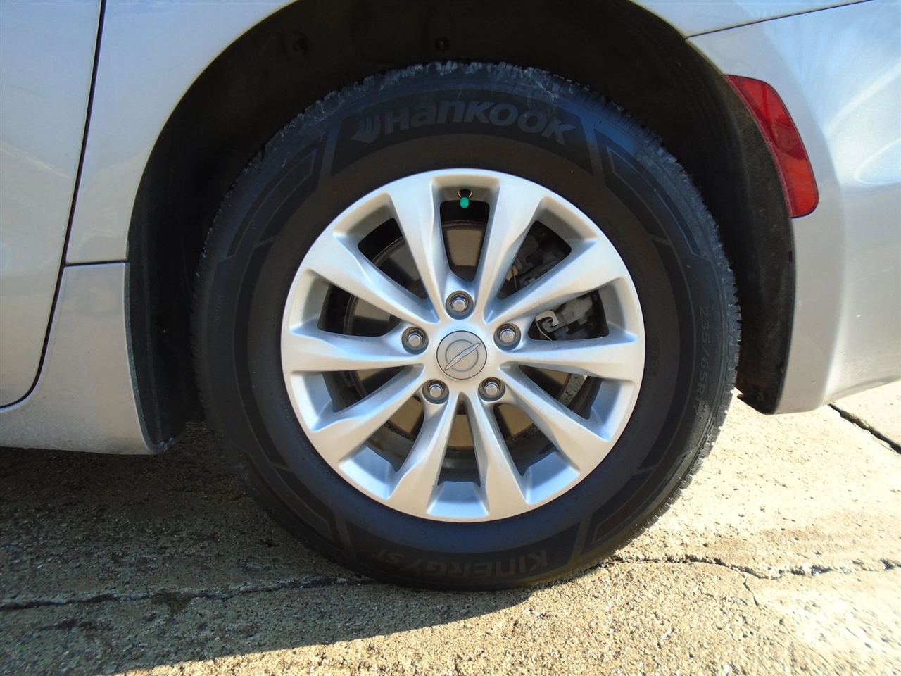 Chrysler Pacifica Touring L FWD 2019