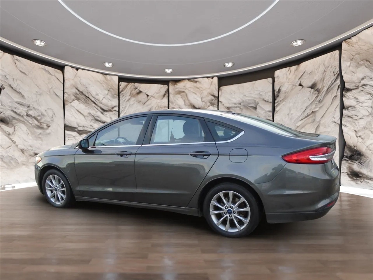 Ford Fusion SE FWD 2017