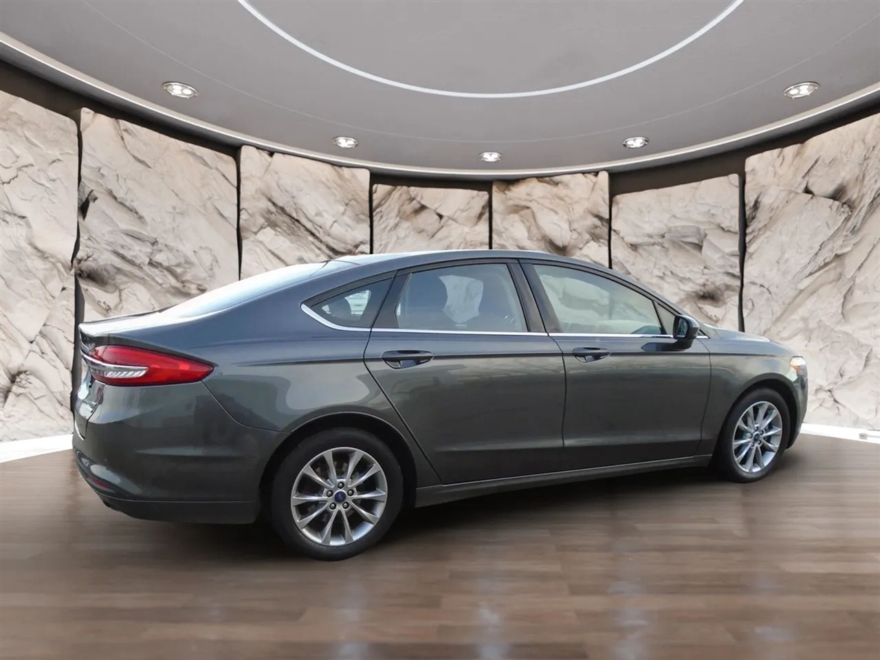 Ford Fusion SE FWD 2017