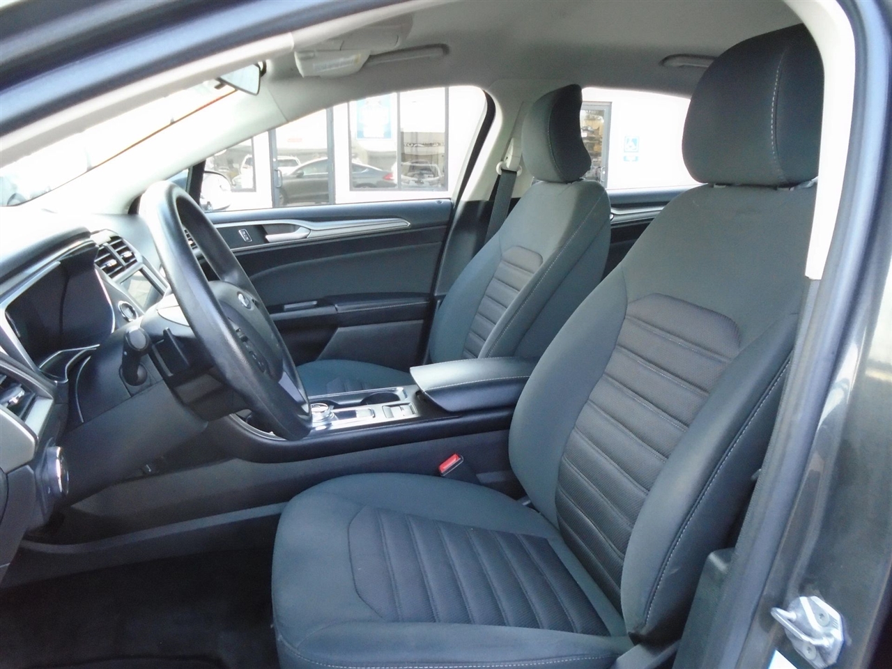 Ford Fusion SE FWD 2017