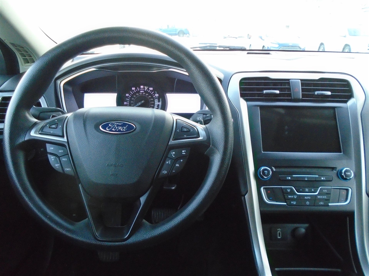 Ford Fusion SE FWD 2017