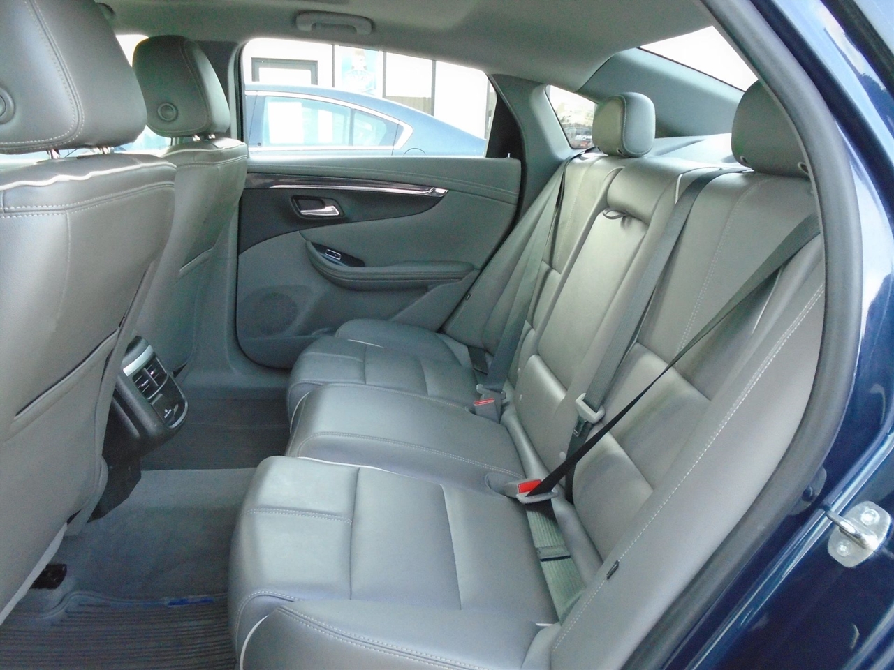 Chevrolet Impala 4dr Sdn Premier w/2LZ 2017