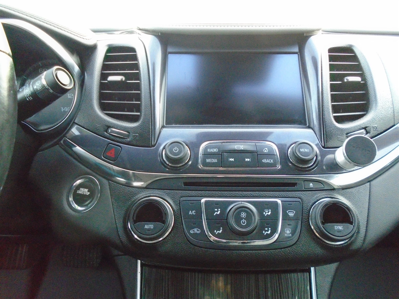 Chevrolet Impala 4dr Sdn Premier w/2LZ 2017