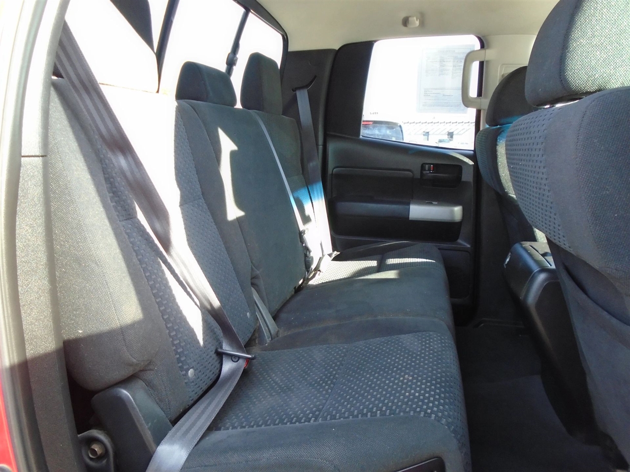 Toyota Tundra 4WD Double 145.7" 4.7L V8 SR5 (Natl 2007