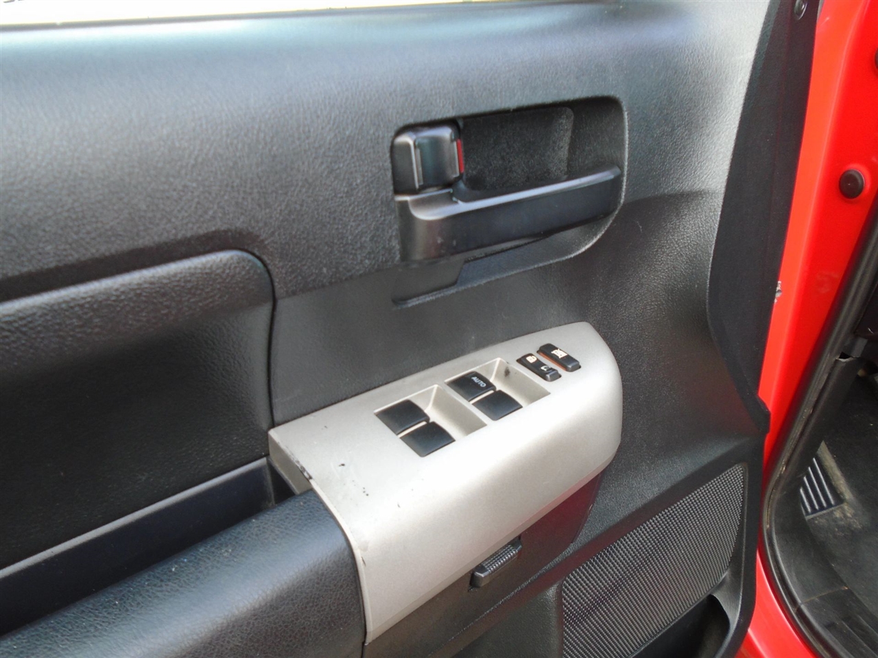 Toyota Tundra 4WD Double 145.7" 4.7L V8 SR5 (Natl 2007