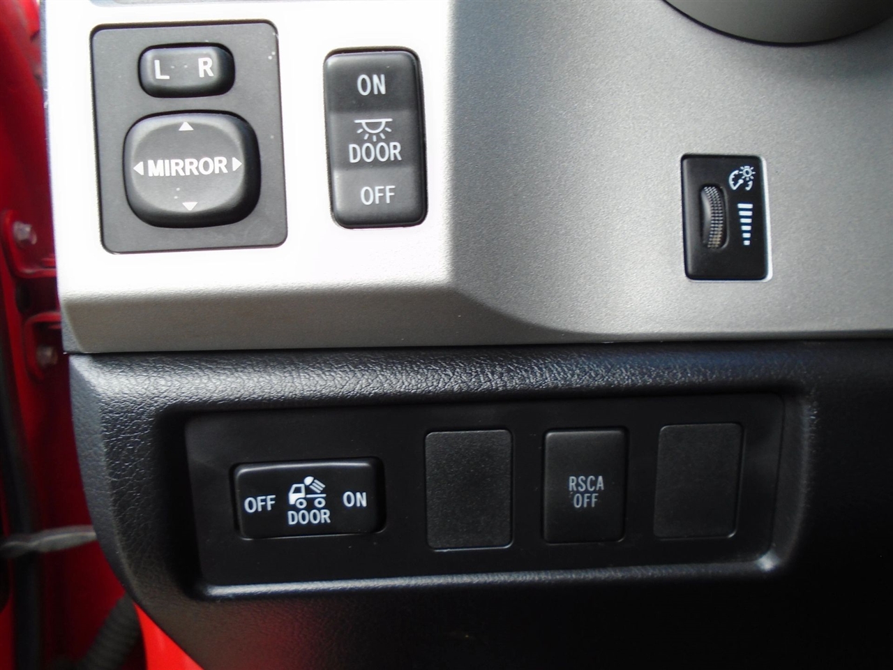 Toyota Tundra 4WD Double 145.7" 4.7L V8 SR5 (Natl 2007