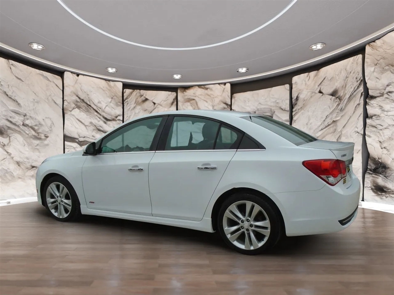 Chevrolet Cruze 4dr Sdn LTZ 2013