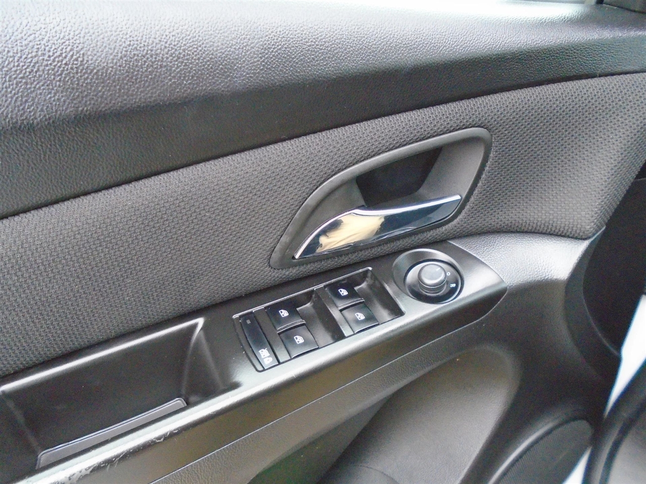 Chevrolet Cruze 4dr Sdn LTZ 2013