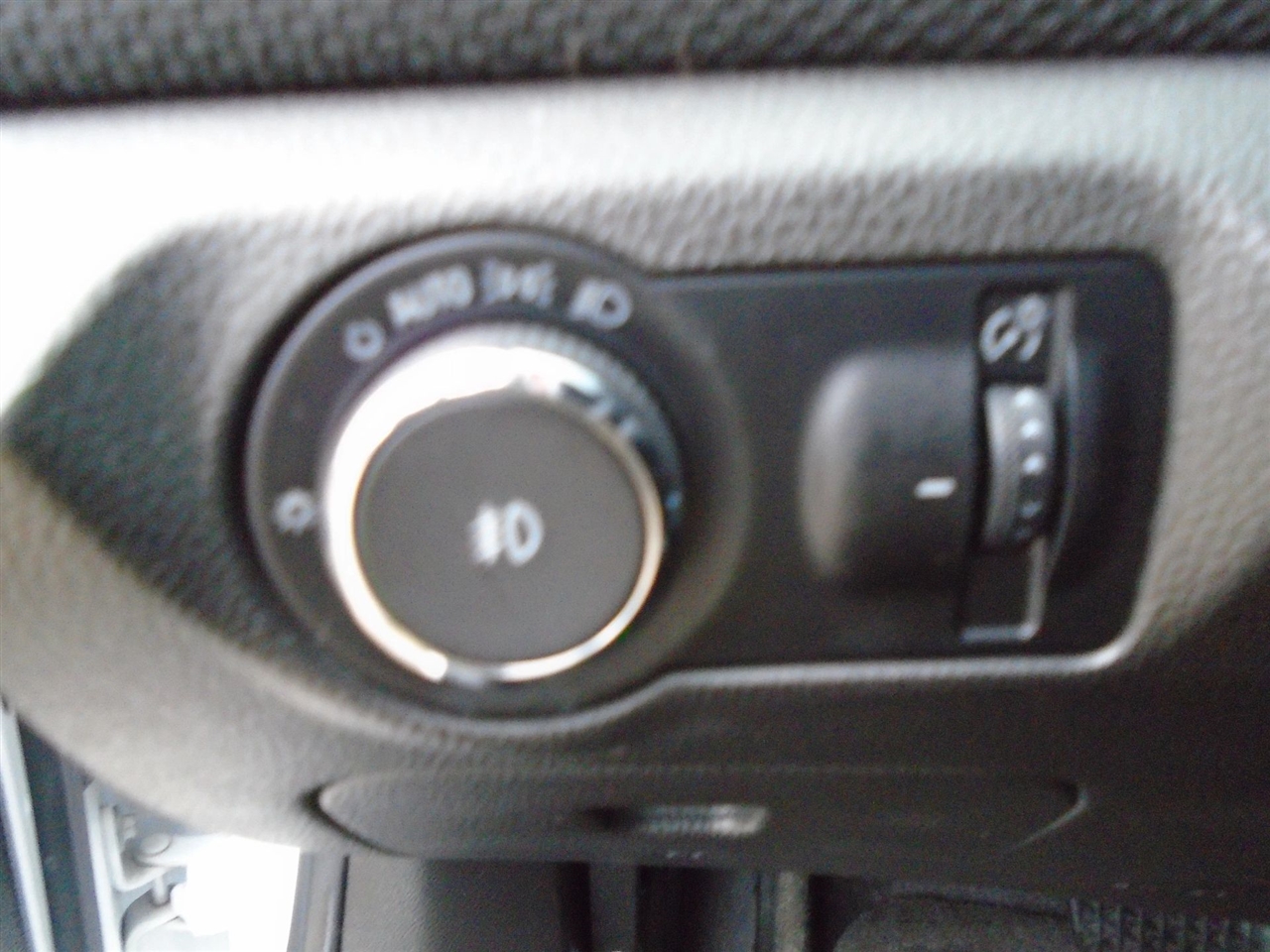 Chevrolet Cruze 4dr Sdn LTZ 2013