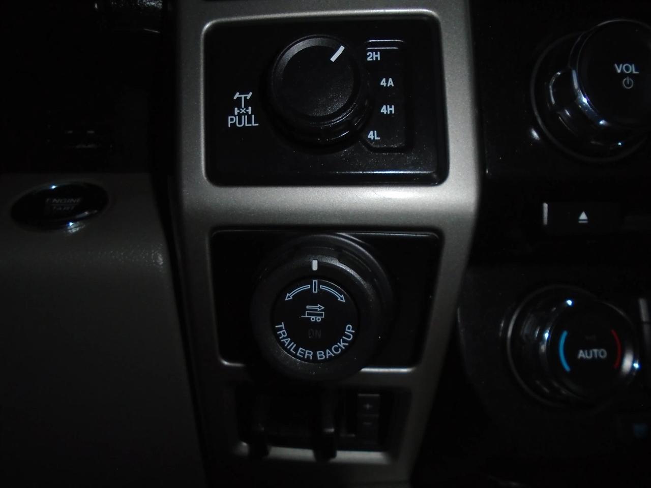 Ford F-150 4WD SuperCrew 145" King Ranch 2016