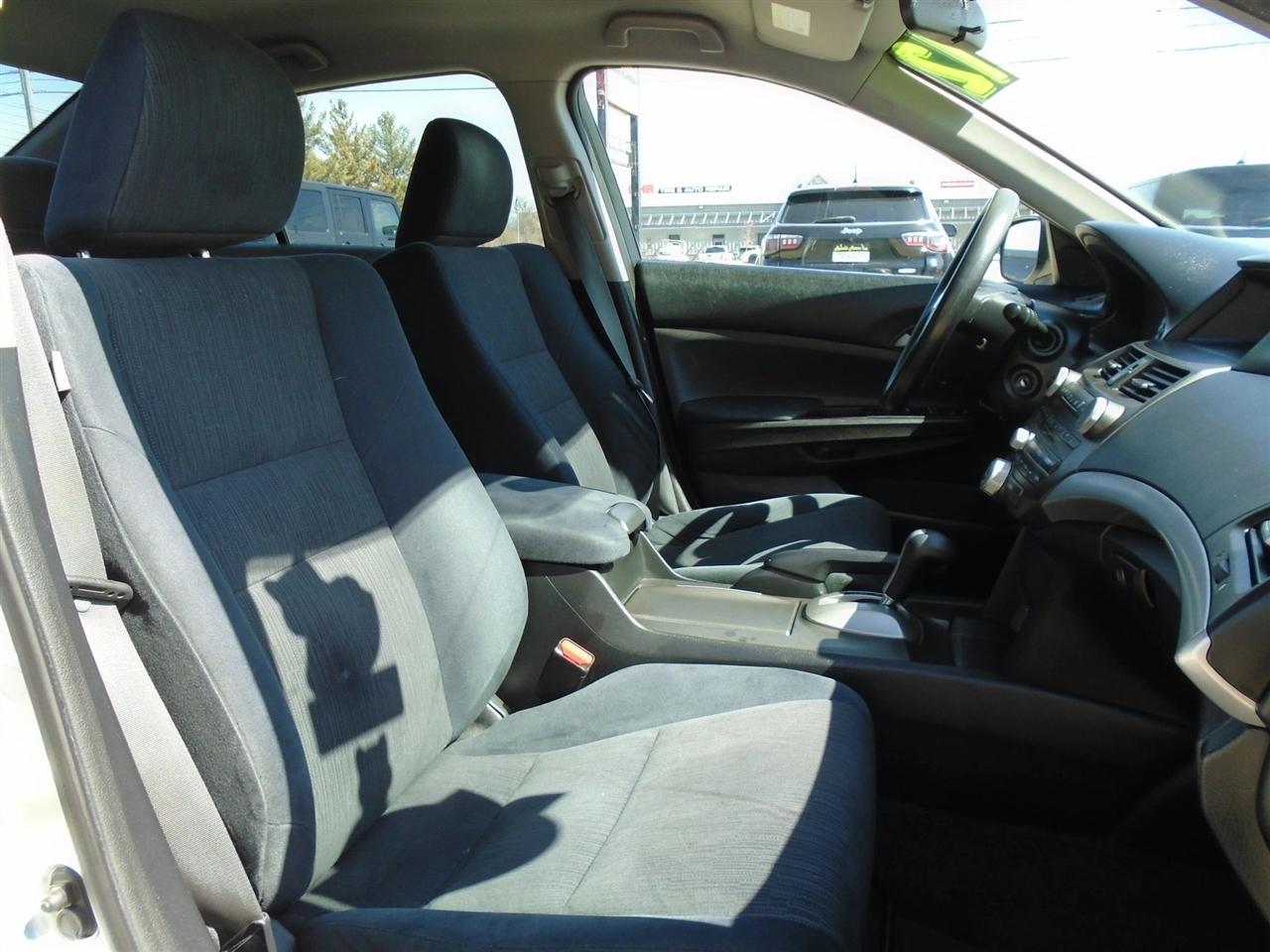 Honda Accord Sdn 4dr I4 Auto LX 2012