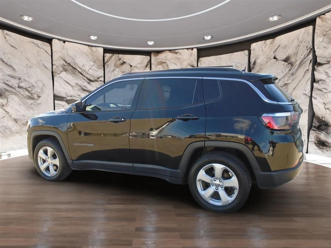 Jeep Compass Latitude FWD 2021